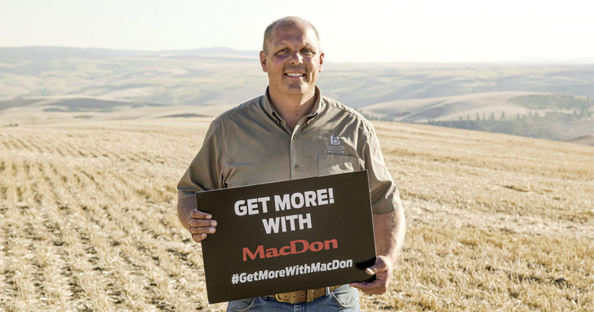 PICTURE PERFECT HARVEST | MacDon